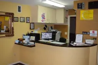 Super 8 by Wyndham Azusa Hotels in Glendora