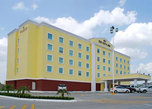 Rio Vista Inn Business High Class Hotel Poza Rica - 3-Star