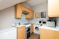 2 Bedroom Flat - Free Parking Hotels in Inverurie