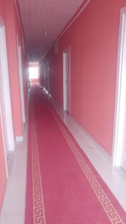 Ciftlik Otel Отели рядом с достопримечательностью «Koc Church»