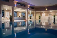 Burrendale Hotel Country Club & Spa - piscina
