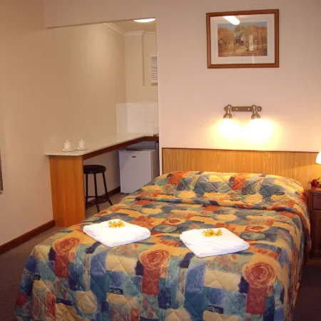 Tower Motor Inn