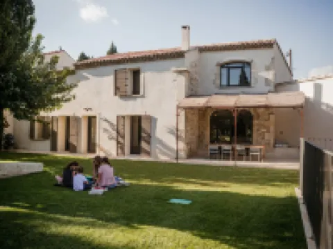 Chambres au Mas des Ecoliers Hotels in Châteaurenard