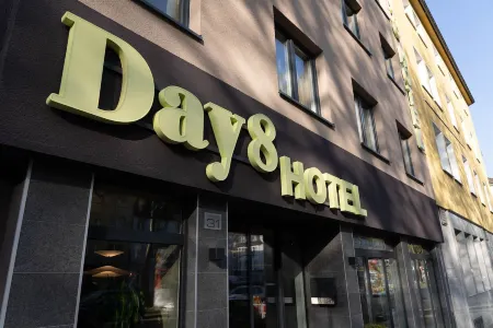 Day8 Hotel Отели в г. Хюрт