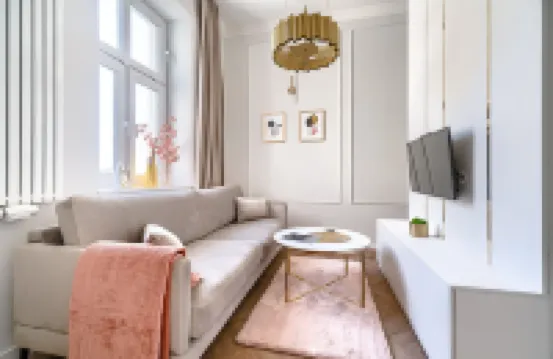 Margi Aura Lux Large and Very Glam Studio