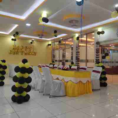 Hotel Baba KO Dhaba Dining/Meeting Rooms