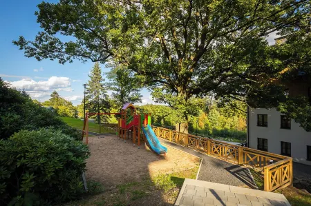 RentPlanet - Green Park Resort Отели рядом с достопримечательностью «Golden View»