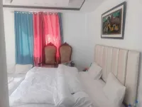 Kings Inn Hotel Naran فنادق في Balakot Tehsil