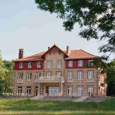 Repère Sauvage Hotel Exterior