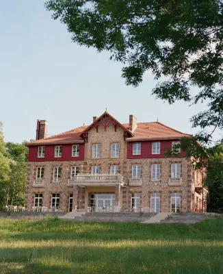 Repère Sauvage, Hôtel Lodges & Restaurant Hotels in Vendome