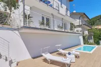 The Italian Lady - Unit 1 - piscina