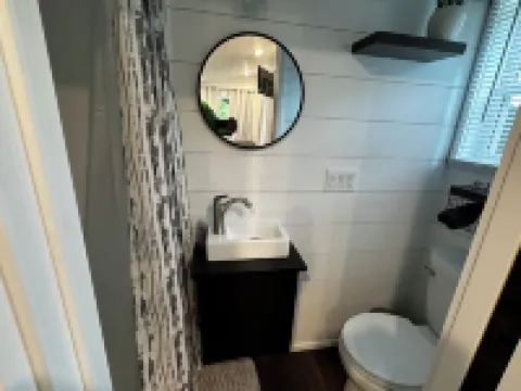 Tiny Home on Wheels: Your Modern Escape Awaits"