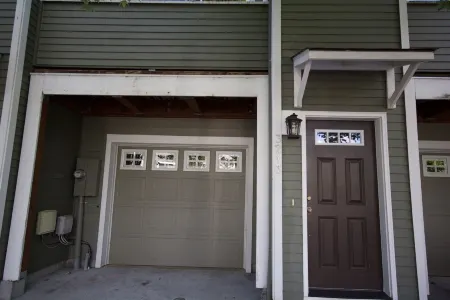 Fantastic home near Nike, Intel and shopping