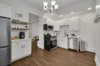 Walking distance to Historic Main Street, St. Charles, MO