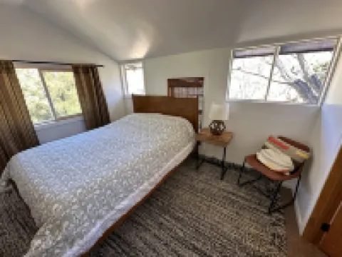 Panoramic Loft with Deck, Private Trails and Creek Hotels in Topanga