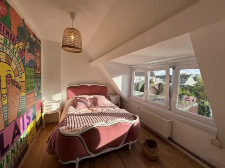 Maison 2 Chambres, Jardin Proche Plage & Centre Ville Отели рядом с достопримечательностью «Les Baraques Military Cemetery»