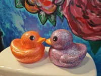 Whimsical 3 bd cottage for families and pets. Sleeps 7, free wifi/snacks