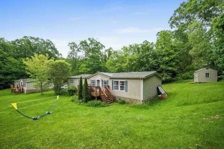 7min to NRG - Sauna, Hot tub, Firepit, Huge Deck