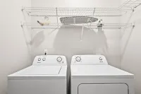 Ziva Luxe 2BR 2BA Near DT Indy