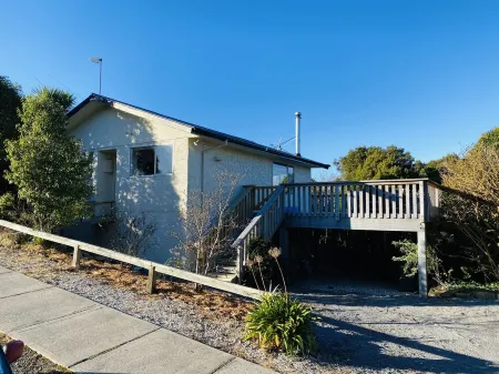 Kaka Point Holiday House Отели в г. Кака Пойнт