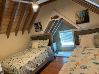 Dew Drops - 4 Bedroom House