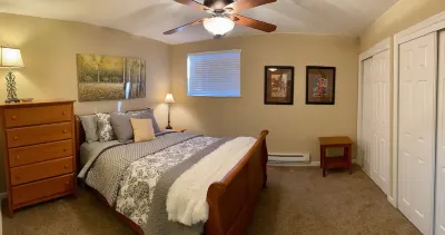 1BD Ski-in/Ski-out Condo Near Lift 8 & 1. Grab a Lift and Ski To Either Lodge.