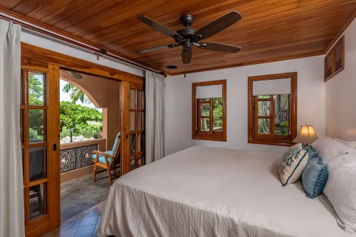 NEW-LISTING-Beautiful Villa Steps From The Beach.