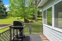 The Willow House - 3 bedroom home near Castle Farms - Events welcome!