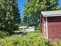 Quiet cabin close to everything, yet in the middle of nowhere<br>