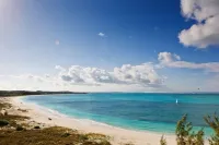 Grace Bay Beach 7A Eco Resort: Gorgeous Ocean Views+Pool+Oceanfront+Lush Gardens