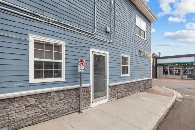 Harbourview Loft A Executive One Bedroom Loft Apartment in Downtown Summerside Hotels near Summerside Outer Range Lighthouses