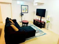 Cozy and private  1-bedroom apartment in a serene Milton neighborhood Hotels near Glen Eden