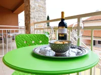 NOA2 Poreč-Tar apartment with pool, balcony, games room, Wi-Fi, barbeque