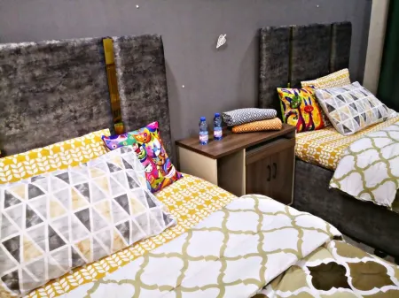 High Residency - Beachfront Well Furnished & Spacious Apartment Отели рядом с достопримечательностью «Старый рынок Сук Матрах»