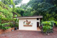 Experience "La Buena Vida"  Peace, beauty, comfort in our private guesthouse