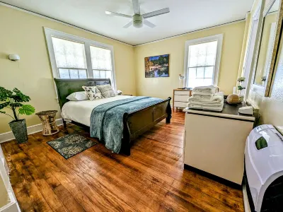 Tasteful and peaceful unit near downtown Hotels near Edible Arrangements