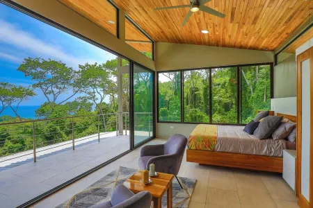 Sea Breeze II Luxury 6 BR Oceanview Estate between Dominical and Manuel Antonio
