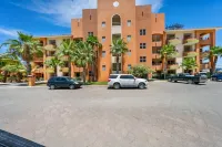Beautiful waterfront one bedroom condo with great views of the Sea of Cortez