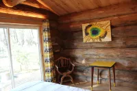 Authentic log in the heart of the pine forest for 10 people