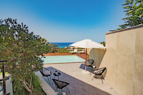 Pater Meus Suites - piscina