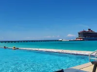 Luxury Ocean Villa 3 Bed / 3 Bath in Bimini Bay Hotels in Bailey Town