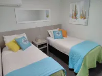 HARBOURSIDE GETAWAY!!! 원 트리 포인트 호텔