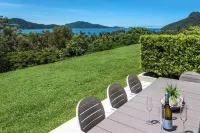 Poinciana 003 - Hamilton Island