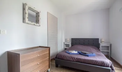 Gîte de la Vigne Vierge Hotels near L'Entrepôt Thiers Bar - Bowling - Laser Game - Snacking