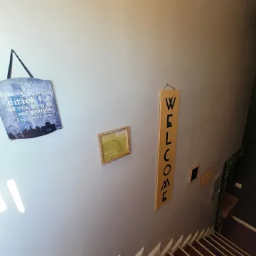 Chic Centrally Located Loft: Relax in the Heart of Pico/Robertson Отели рядом с достопримечательностью «Golden Triangle»