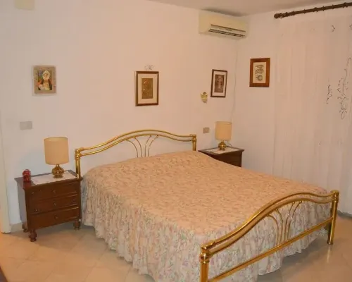 Flat with garden closed to see Hotels in Seravezza