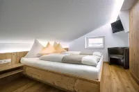 NEW, EXCLUSIVE, COZY apartment !!!! Hotels near Montafon