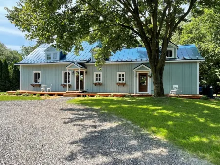 Manoire D'antan - 18e Siècle Отели в г. Д'Отре