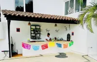 Oceanview FAST WiFi Private Yard Pool Executive Chef Staff Amazing Views - Villas