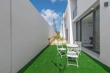 Casa Zénica | Gated Villa with Pools, Rooftop,Tennis Court, Beach Club&PGA Golf Отели в г. Акумаль